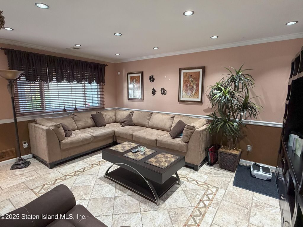 Photo of 41 Mcdivitt Avenue #A, Staten Island, NY 10314 (MLS # 2506096)