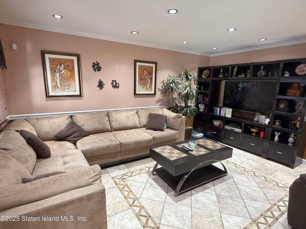 Photo of 41 Mcdivitt Avenue #A, Staten Island, NY 10314 (MLS # 2506096)