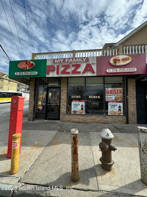 Photo of 340 Victory Boulevard, Staten Island, NY 10301 (MLS # 2500987)