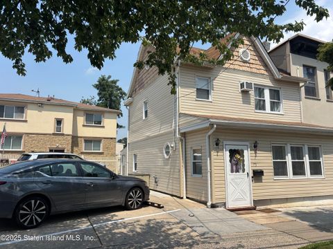 Photo of 73 Hylan Boulevard, Staten Island, NY 10305 (MLS # 2504504)