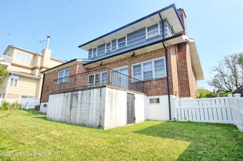 Photo of 105 Marshall Avenue, Staten Island, NY 10314 (MLS # 2505182)