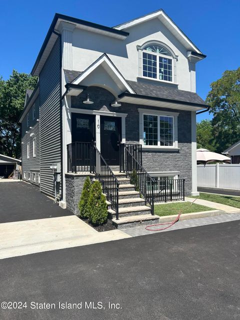 Photo of 10 Kion Way, Staten Island, NY 10303 (MLS # 2404959)