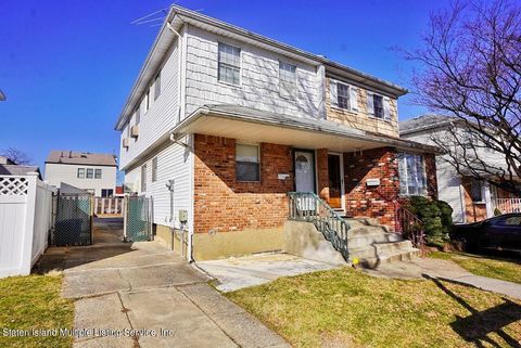 Photo of 89 Tynan Street, Staten Island, NY 10312 (MLS # 1160251)