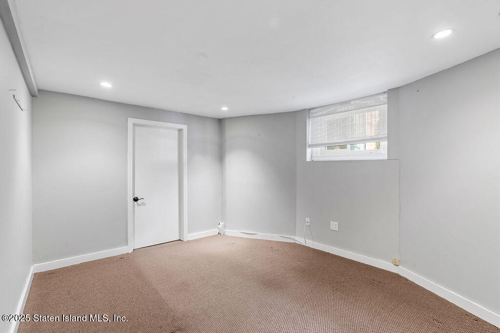 63 Gregg Place, Staten Island, New York image 34