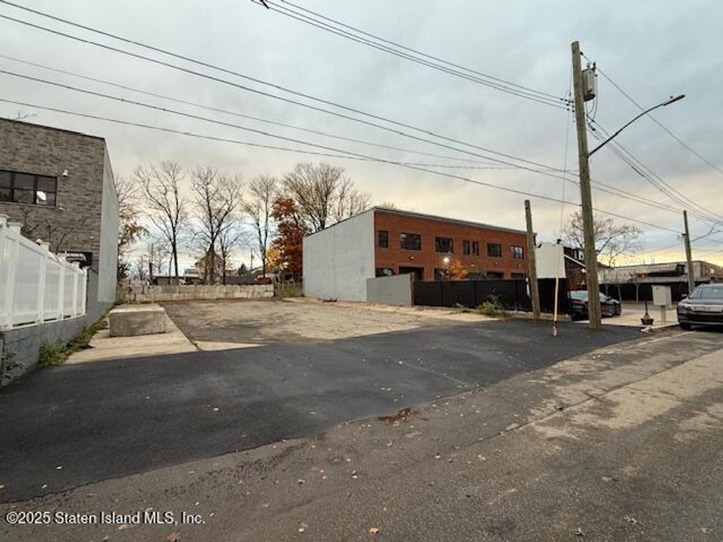 Photo of 0 Storer Avenue, Staten Island, NY 10309 (MLS # 2506581)