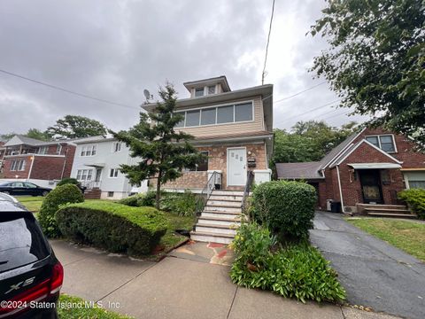 Photo of 1042 Victory Boulevard, Staten Island, NY 10301 (MLS # 2403973)