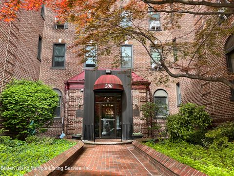 Photo of 200 Hart Boulevard #3h, Staten Island, NY 10301 (MLS # 1161817)