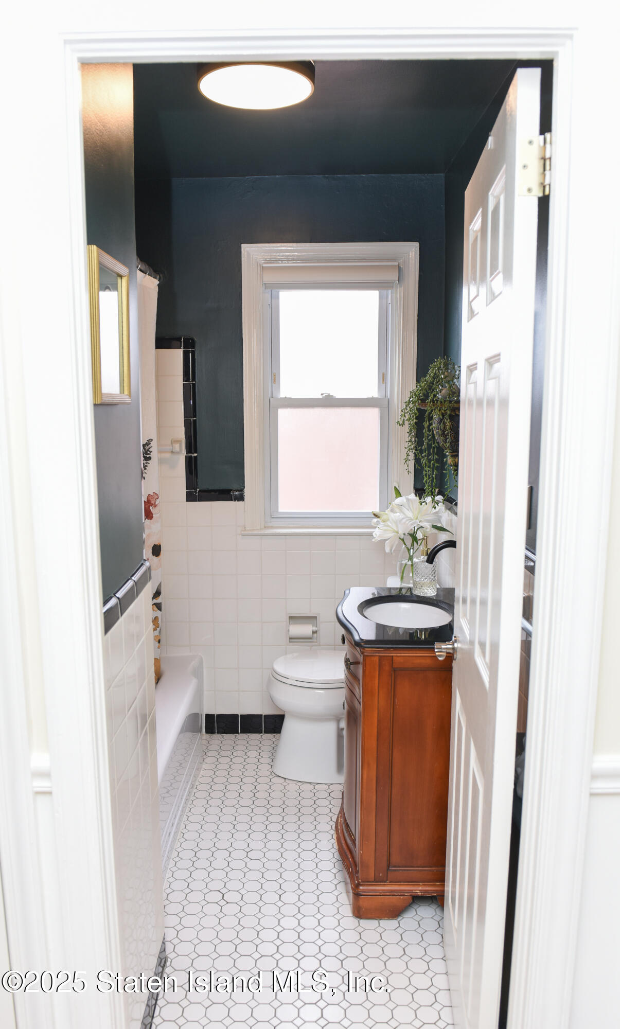 553 Oakland Avenue, Staten Island, New York image 27