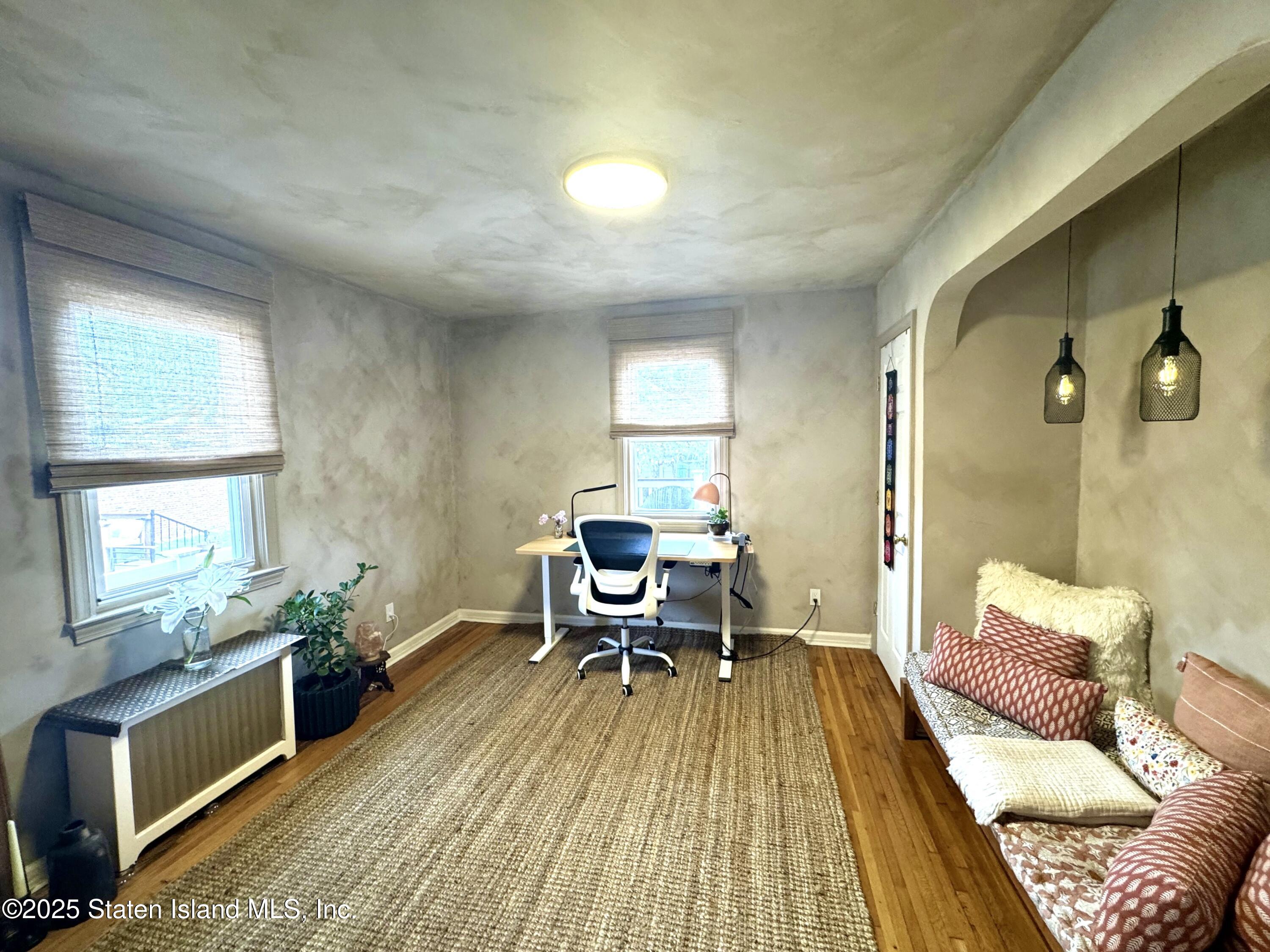 553 Oakland Avenue, Staten Island, New York image 34