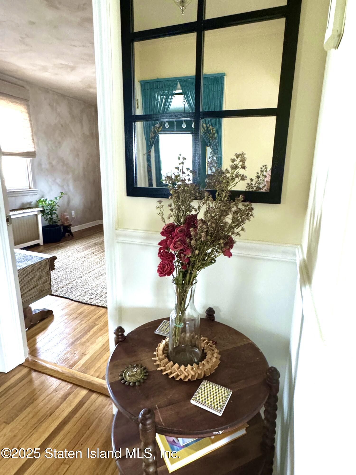 553 Oakland Avenue, Staten Island, New York image 29