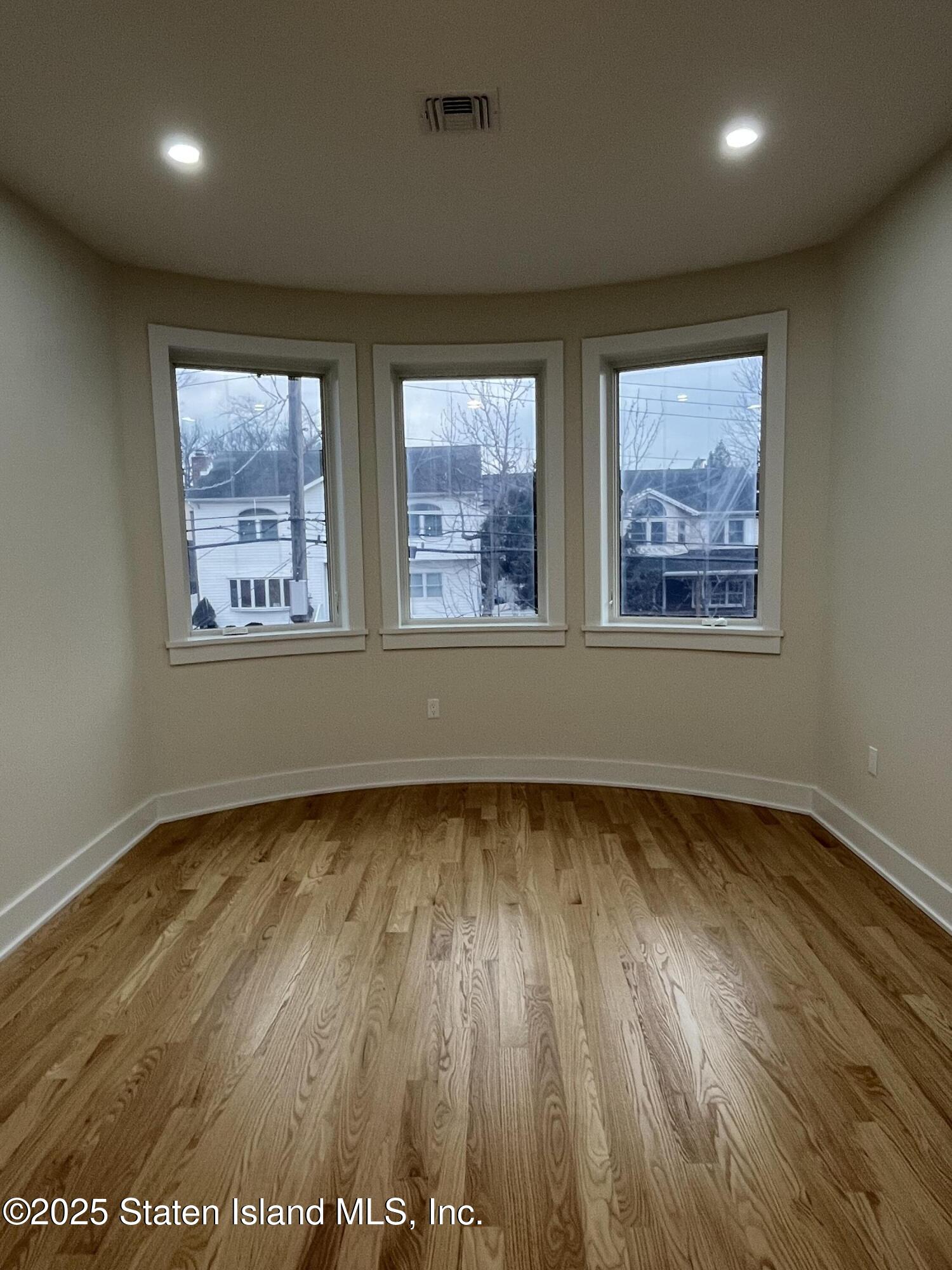 331 Winchester Avenue, Staten Island, New York image 16