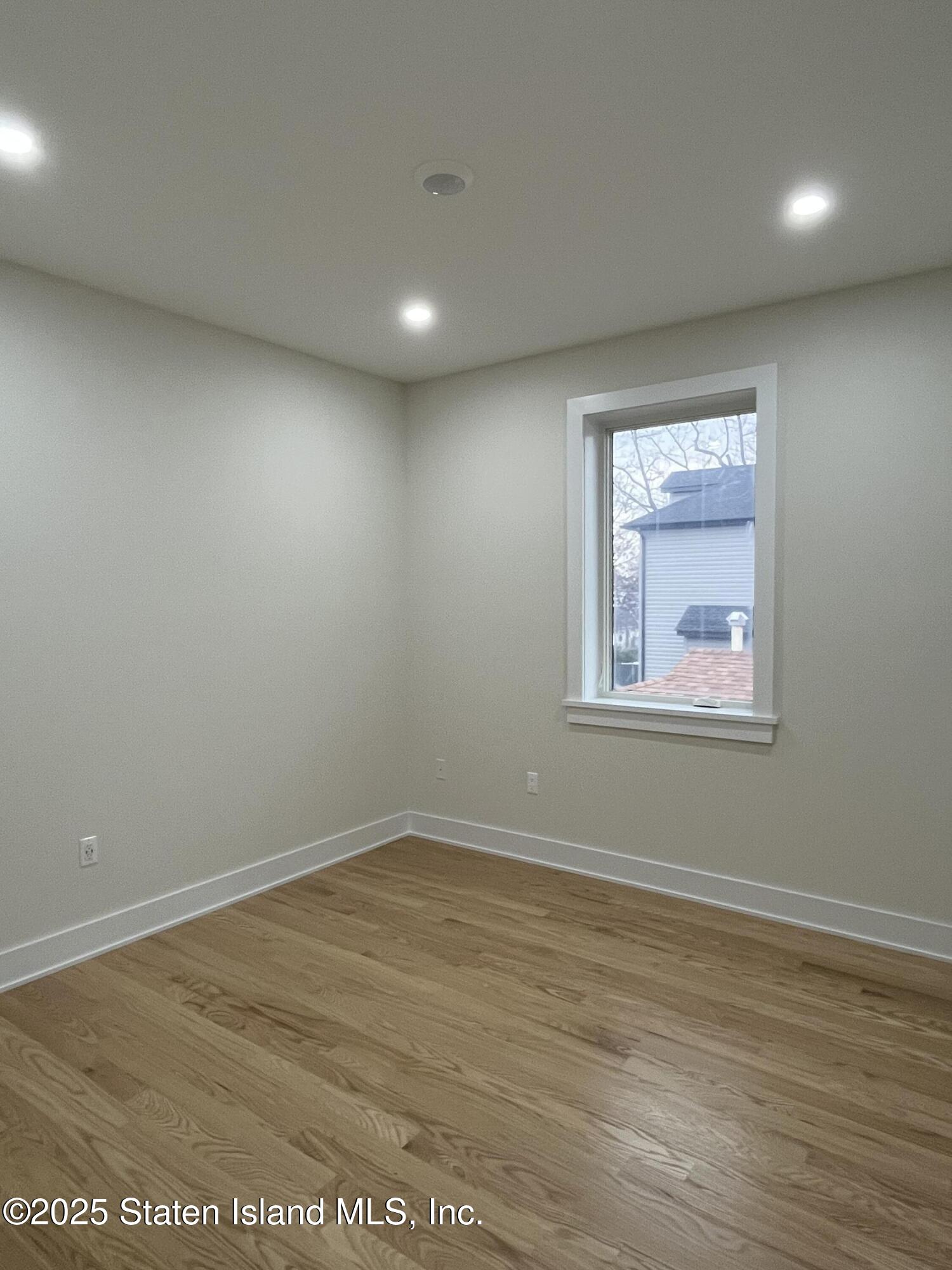 331 Winchester Avenue, Staten Island, New York image 17