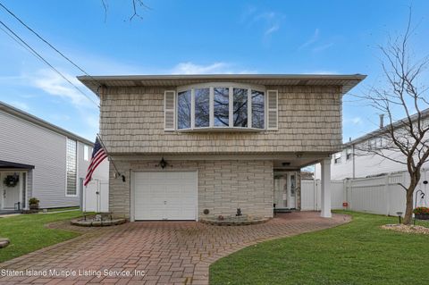 Photo of 57 Carreau Avenue, Staten Island, NY 10314 (MLS # 2400892)