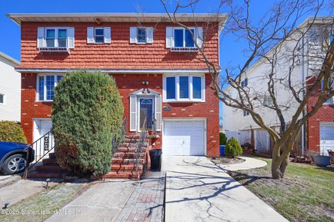 Photo of 17 Bartow Street, Staten Island, NY 10308 (MLS # 2501451)