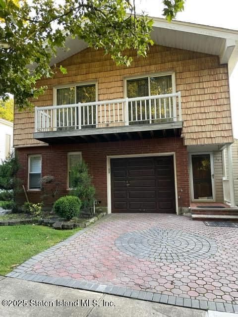 Photo of 12 Steers Street, Staten Island, NY 10314 (MLS # 2503428)