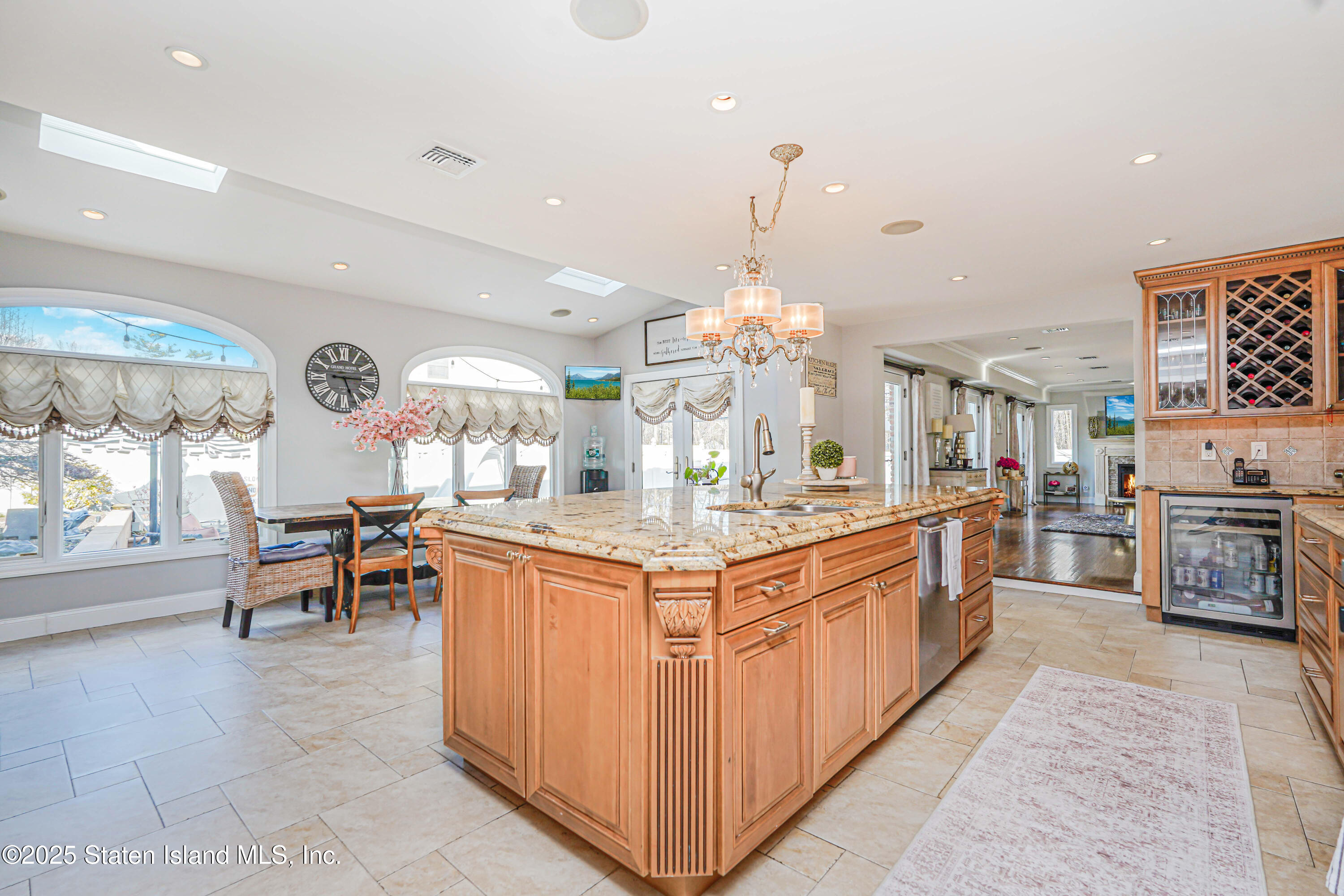 81 Hillis Street, Staten Island, New York image 37
