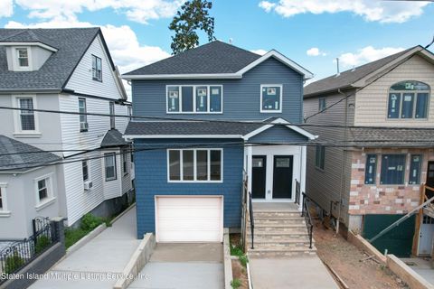 Photo of 224 Fingerboard Road, Staten Island, NY 10305 (MLS # 1158058)