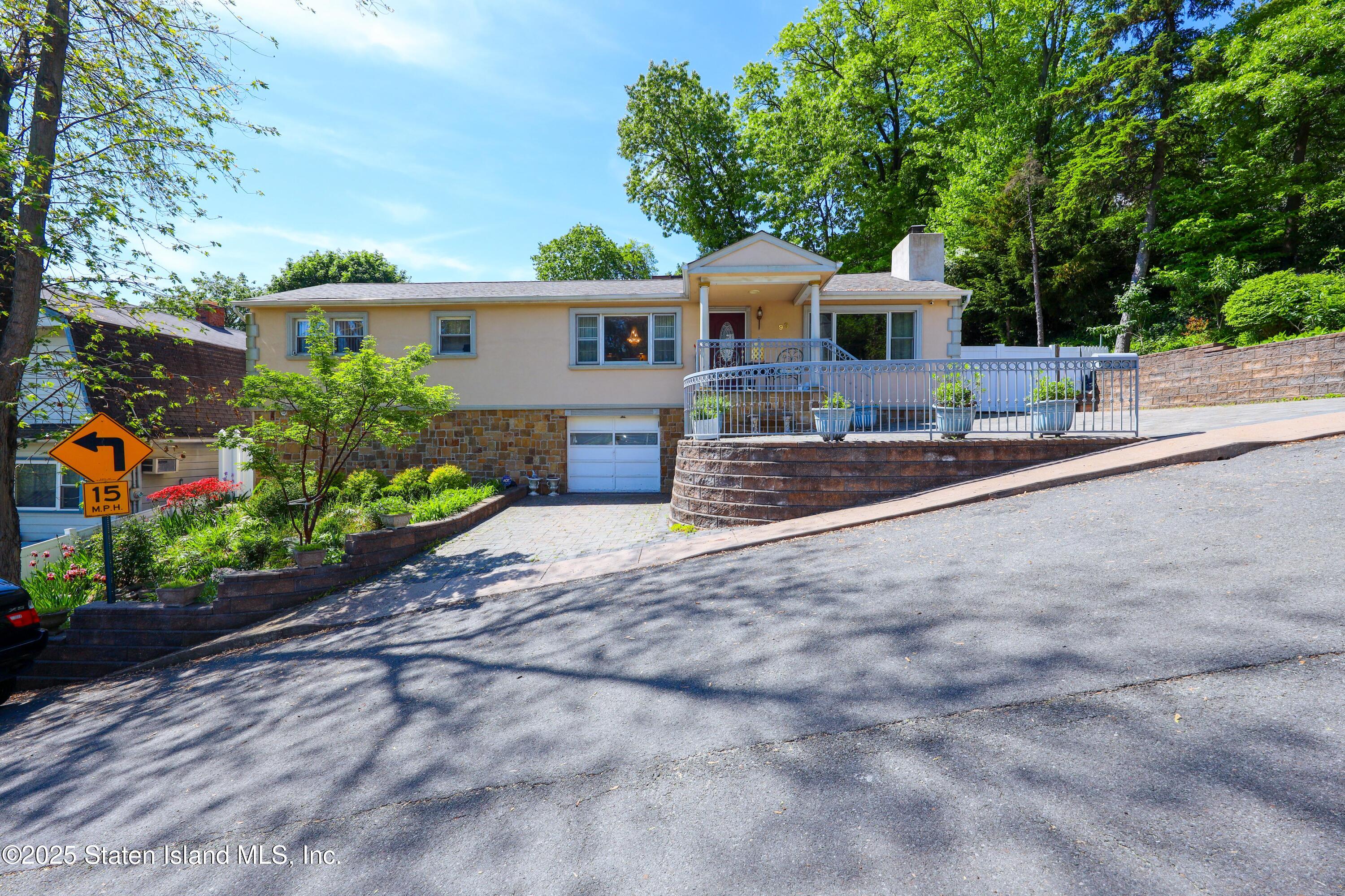 93 Centre Avenue, Staten Island, New York image 3