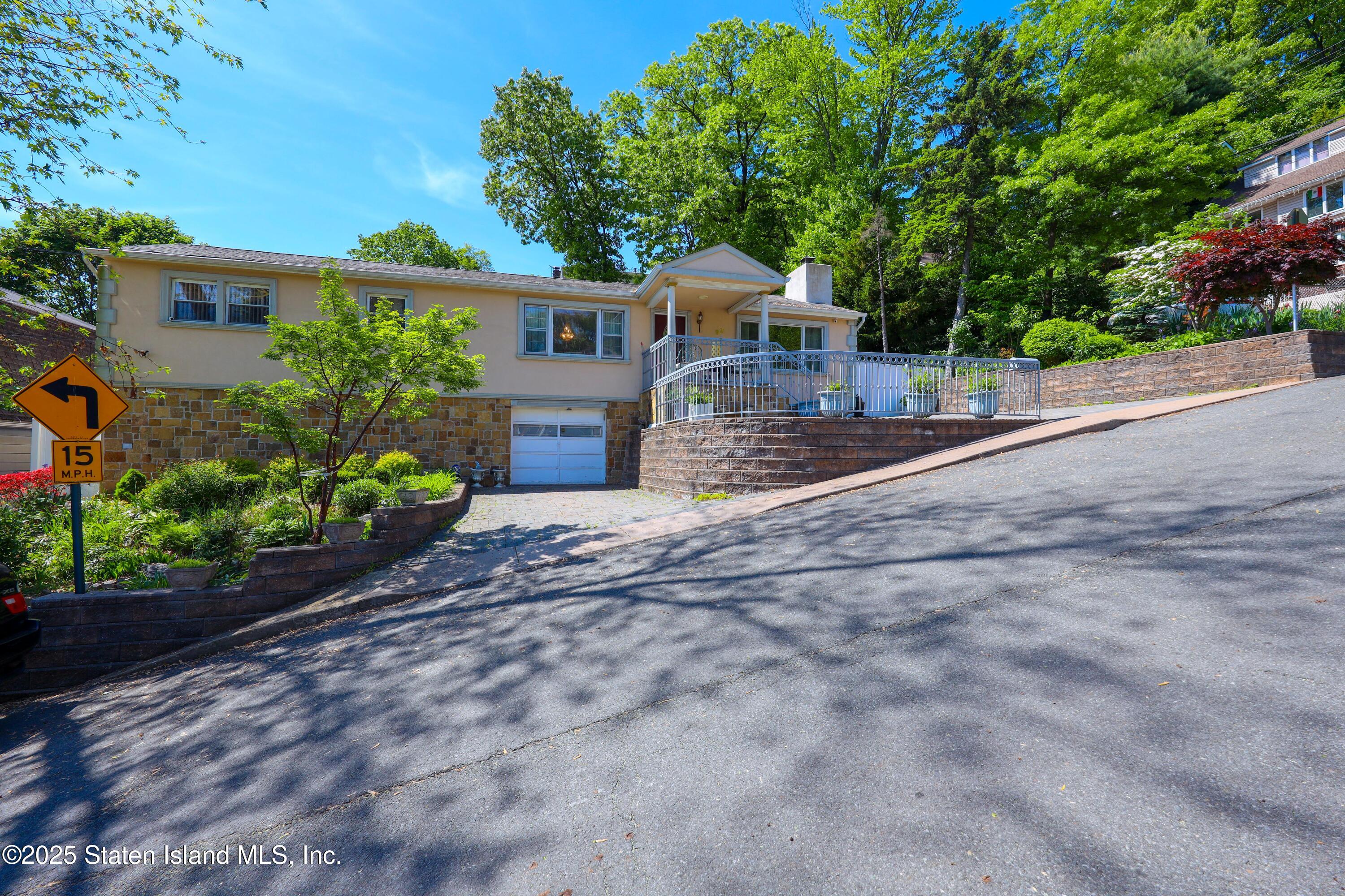 93 Centre Avenue, Staten Island, New York image 2