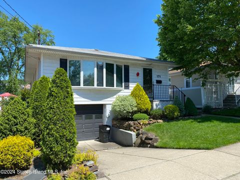 Photo of 171 Logan Avenue, Staten Island, NY 10301 (MLS # 2402952)