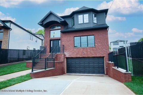 Photo of 1091 Richmond Road, Staten Island, NY 10304 (MLS # 1159112)