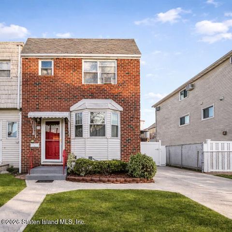 Photo of 25 Morgan Lane, Staten Island, NY 10314 (MLS # 2601490)
