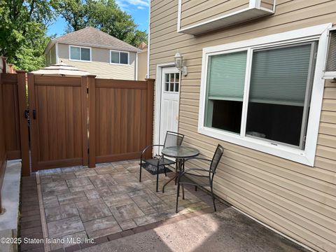 Photo of 218 Edgegrove Avenue, Staten Island, NY 10312 (MLS # 2504937)