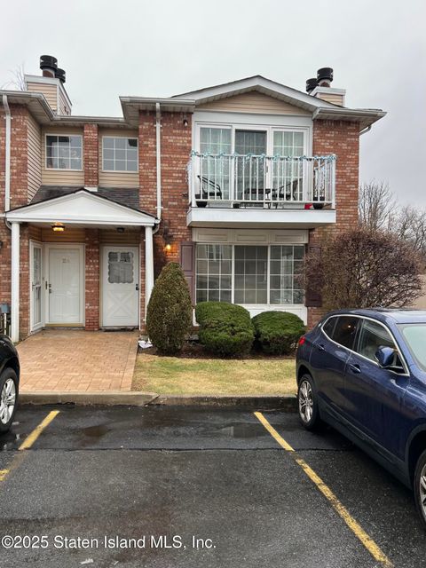 Photo of 30 Saturn Lane, Staten Island, NY 10314 (MLS # 2503932)