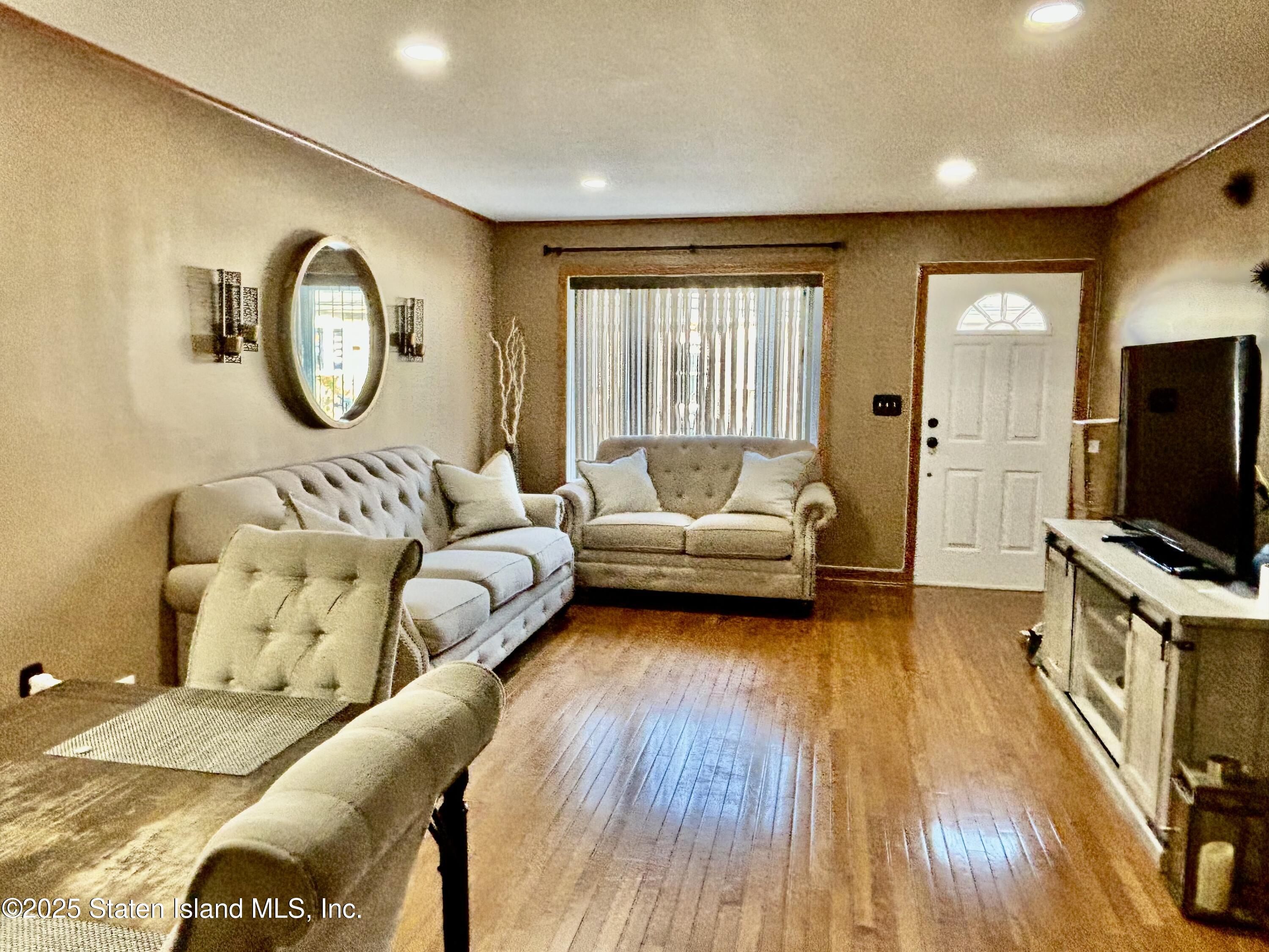 103 Lyceum Court, Staten Island, New York image 4
