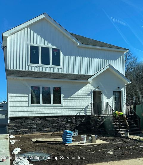 Photo of 71 Pine Terrace, Staten Island, NY 10312 (MLS # 1165583)