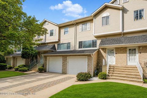 Photo of 109 Cardiff Street, Staten Island, NY 10312 (MLS # 2603323)