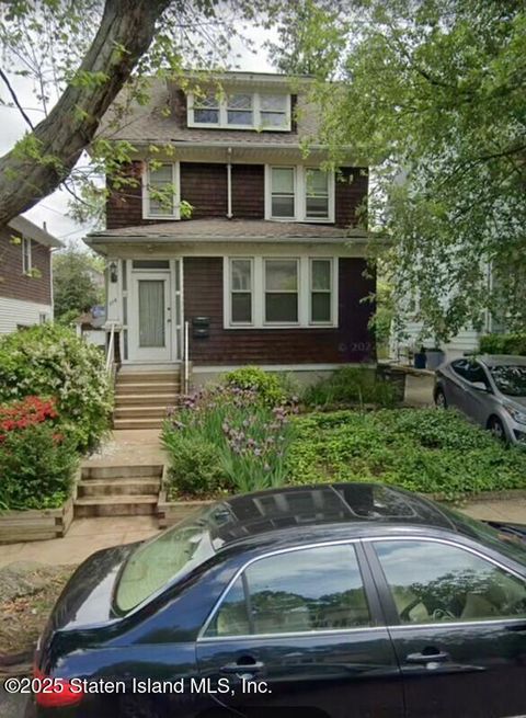 Photo of 375 Hoyt Avenue #1, Staten Island, NY 10301 (MLS # 2502717)