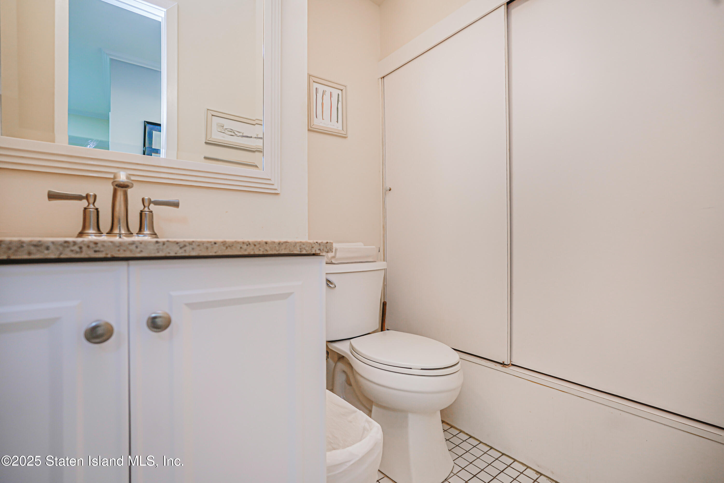 987 Hylan Boulevard, Staten Island, New York image 10