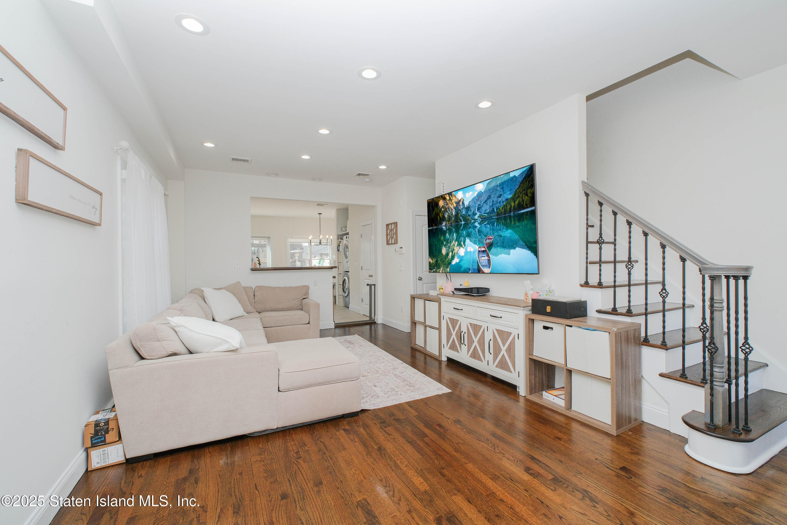 419 Ogorman Avenue, Staten Island, New York image 6
