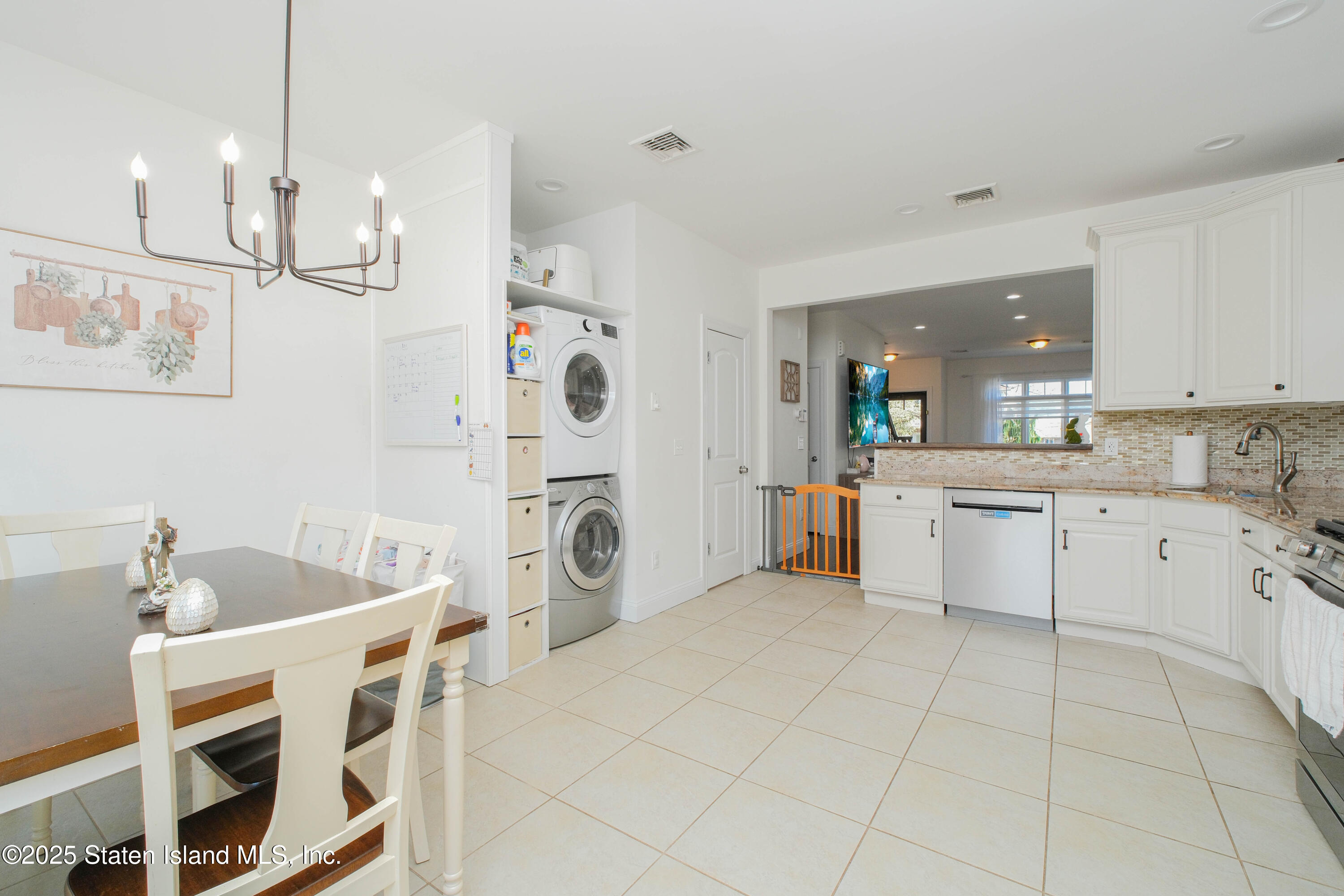 419 Ogorman Avenue, Staten Island, New York image 8