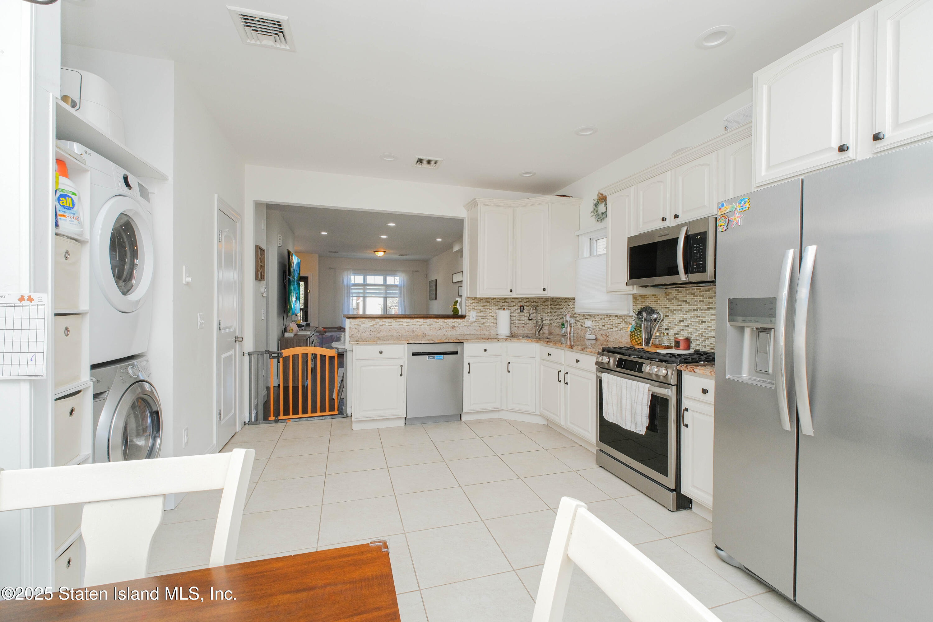 419 Ogorman Avenue, Staten Island, New York image 9