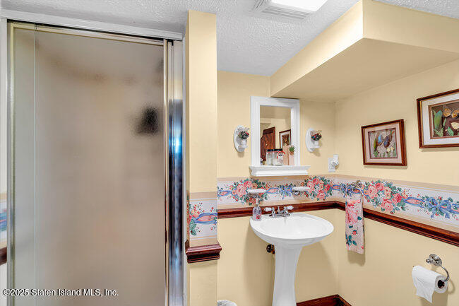 96 Ridgewood Avenue, Staten Island, New York image 35