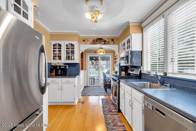 96 Ridgewood Avenue, Staten Island, New York image 24