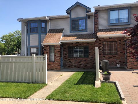 Photo of 46 Mc Divitt Avenue #A, Staten Island, NY 10314 (MLS # 1162376)