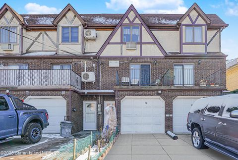 Photo of 70 Winham Avenue, Staten Island, NY 10306 (MLS # 2500263)