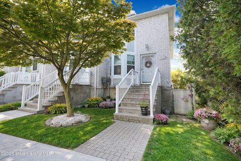 Photo of 114 Everton Place, Staten Island, NY 10312 (MLS # 2602102)