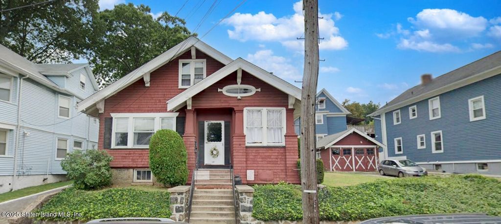 Photo of 151 Clinton B Fisk Avenue, Staten Island, NY 10314 (MLS # 2506423)