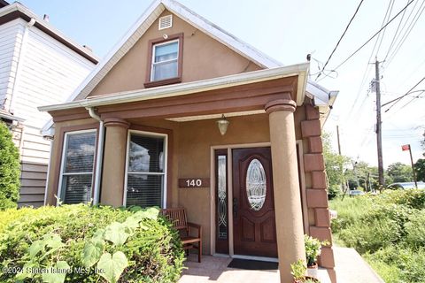 Photo of 140 Lyman Avenue, Staten Island, NY 10305 (MLS # 2404806)