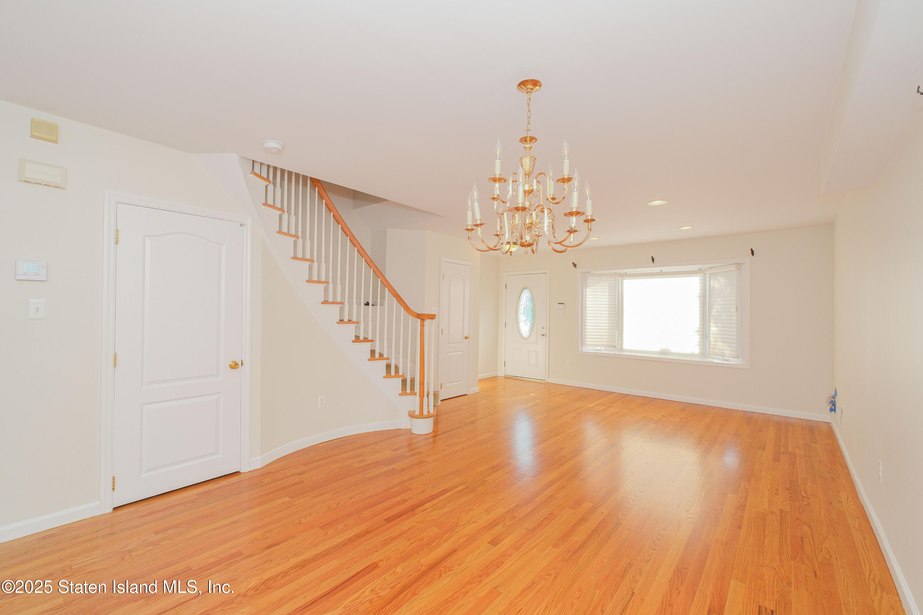 49 Endview Street, Staten Island, New York image 8