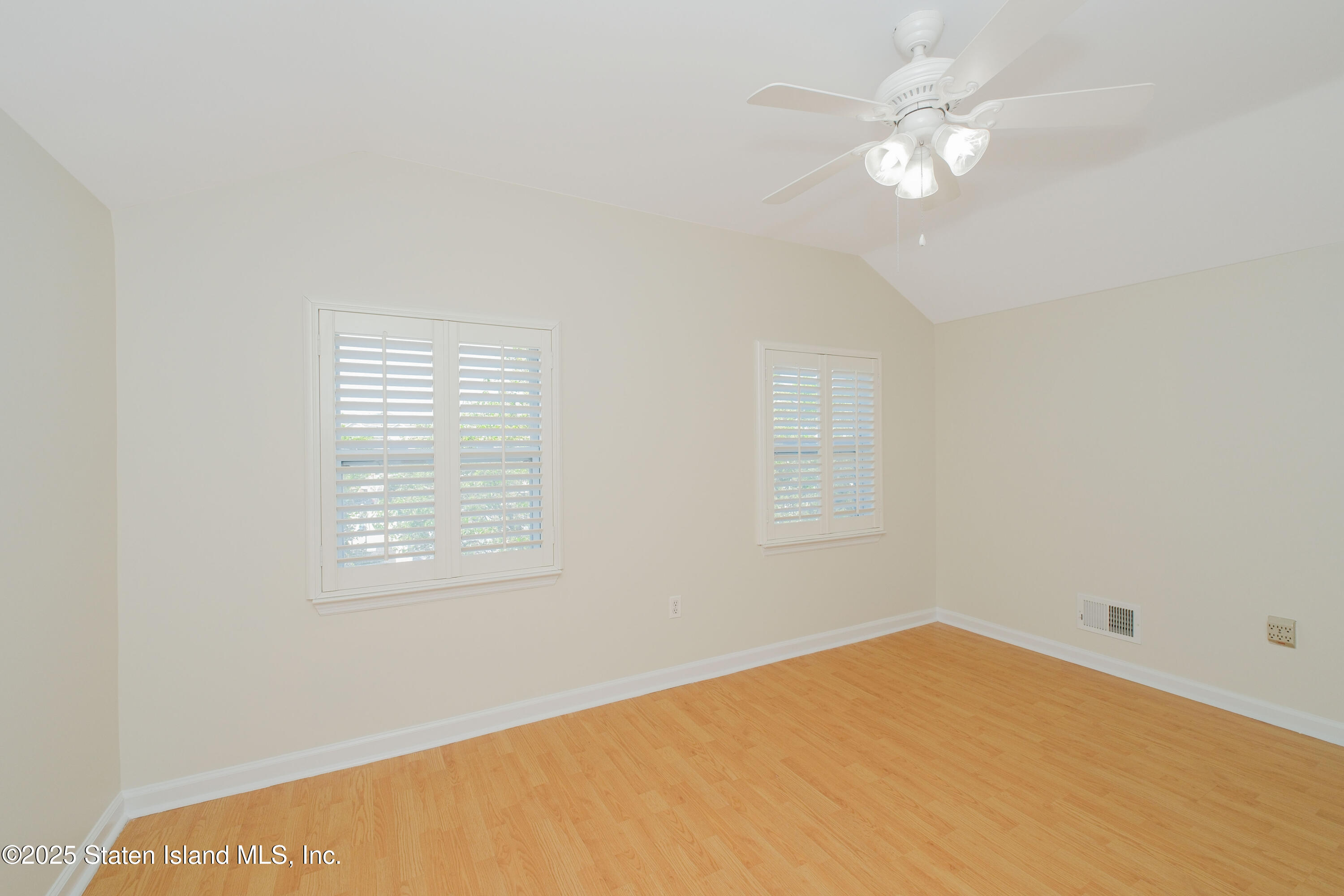 49 Endview Street, Staten Island, New York image 26