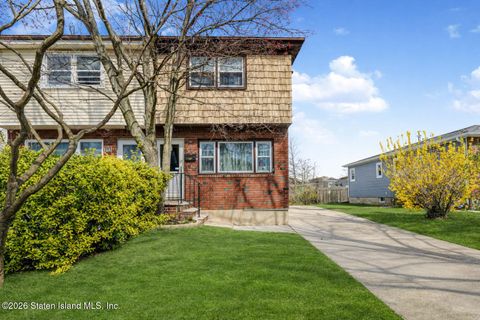 Homes For Sale - 193 Brookfield Avenue<br/> Staten Island, NY 10308