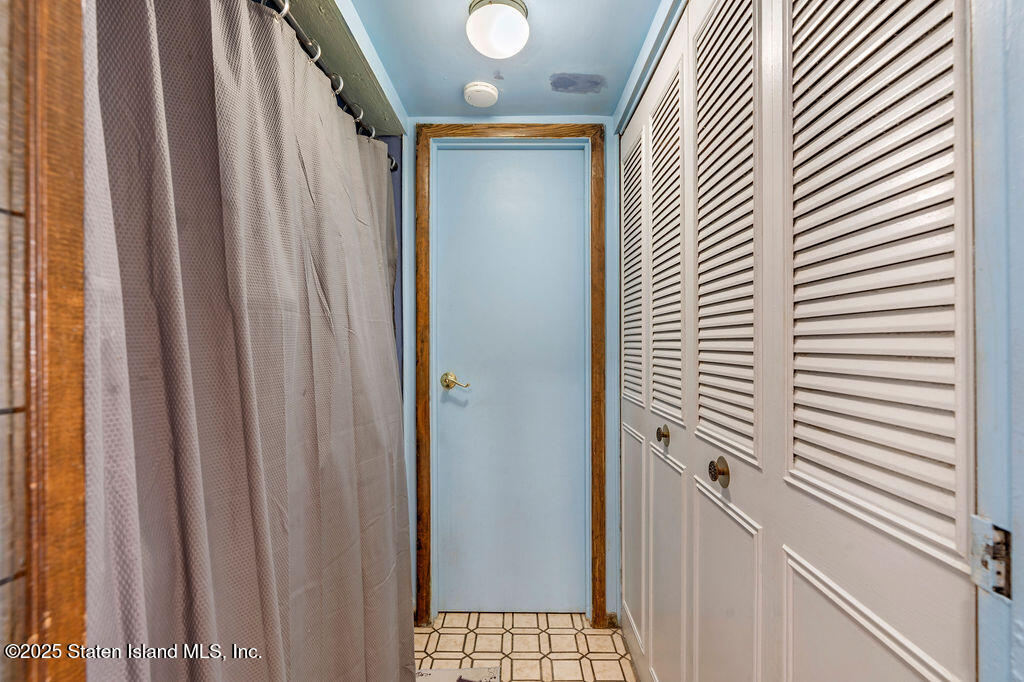 234 Dover Green, Staten Island, New York image 19