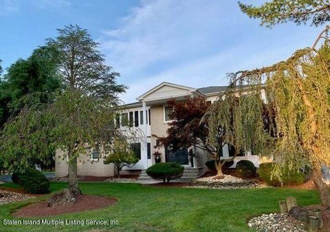 Photo of 7 Logan Lane, Manalapan, NJ 07726 (MLS # 1161503)