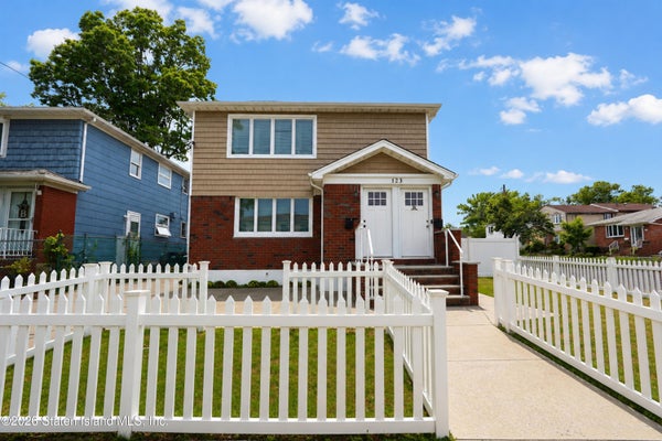 123 HOOPER AVE, STATEN ISLAND, NY 10306 - Image fe5f4e6987cd89e42a54d6ac9316ba44/1554026896