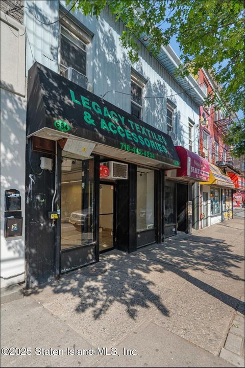 Photo of 684 Bay Street #A, Staten Island, NY 10304 (MLS # 2505350)